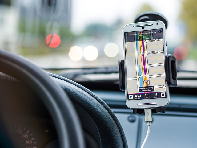 GPS navigacijos sistema automobiliui